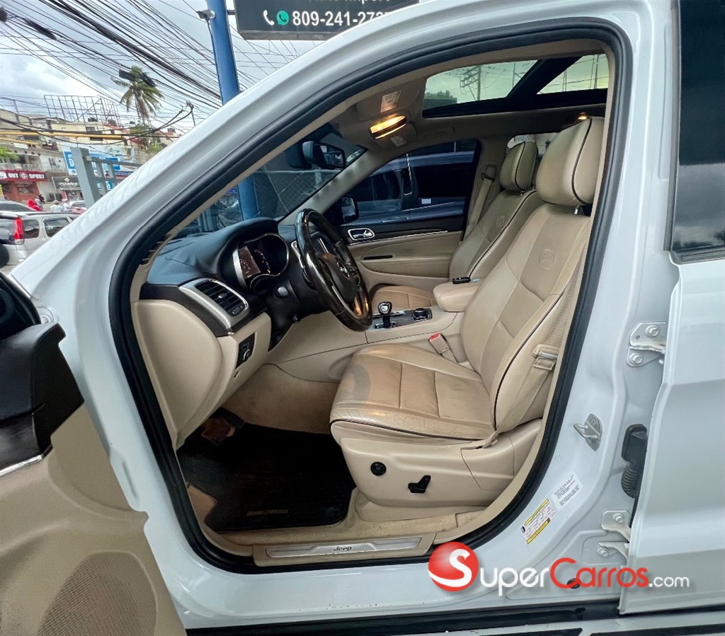 2014 Jeep Grand Cherokee Overland — foto 7 / 12