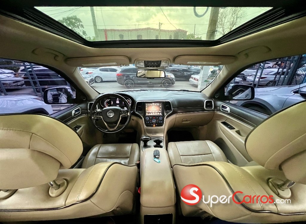 2014 Jeep Grand Cherokee Overland — foto 10 / 12
