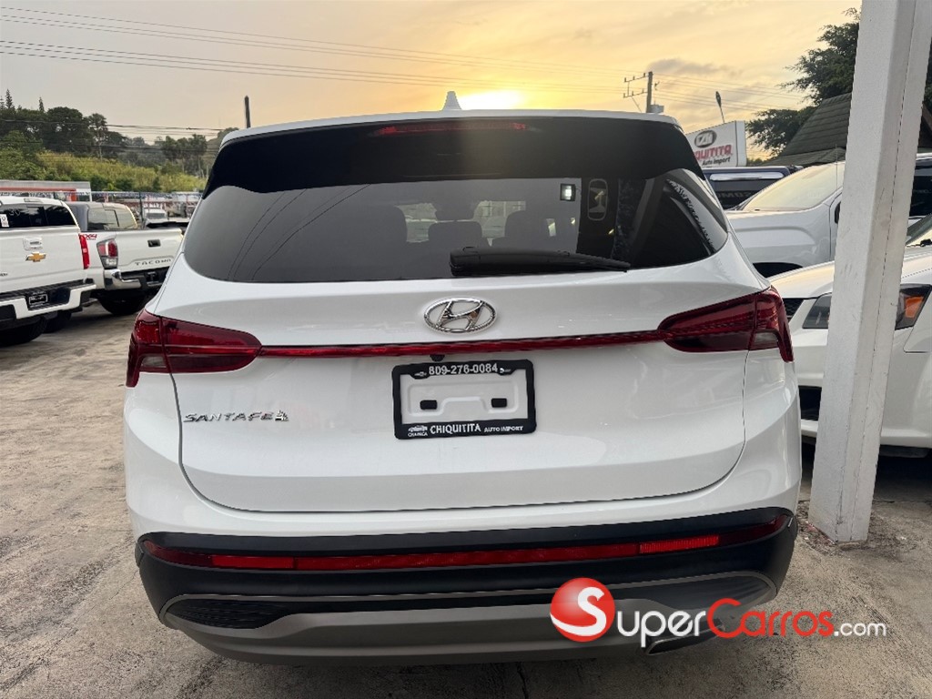 2021 Hyundai Santa Fe SE — foto 8 / 10