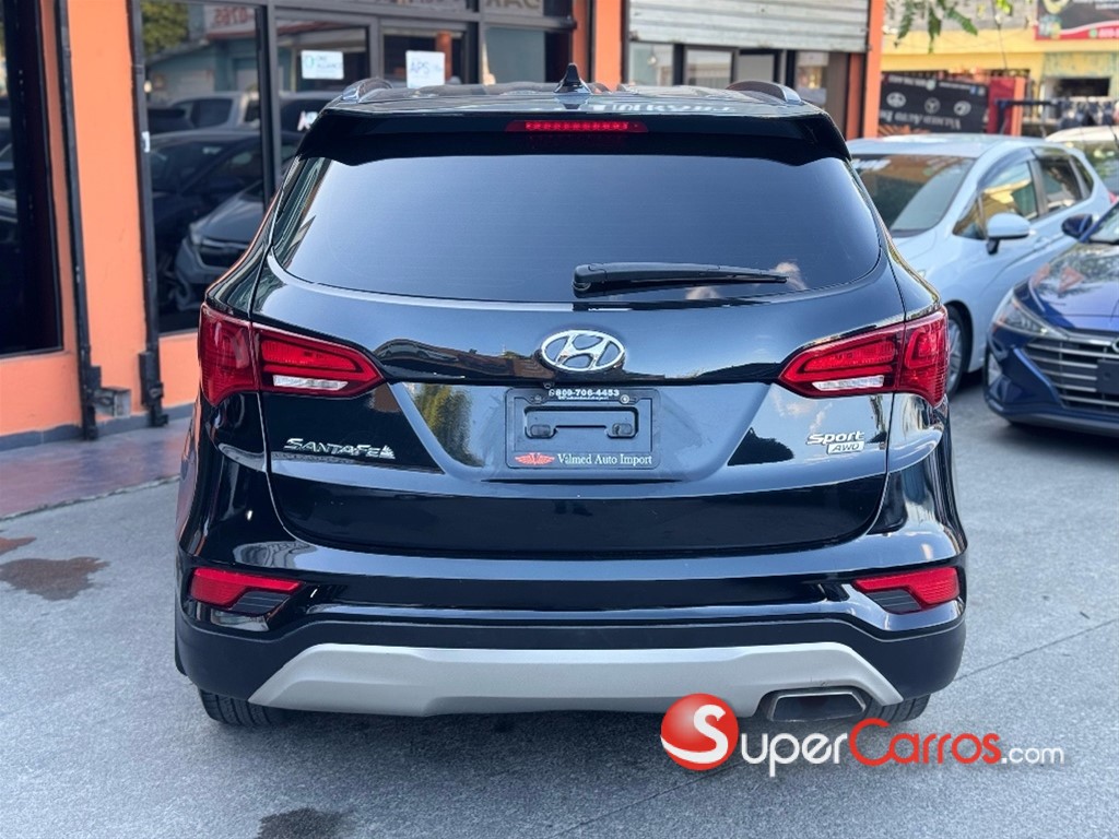 2017 Hyundai Santa Fe Sport — foto 5 / 11