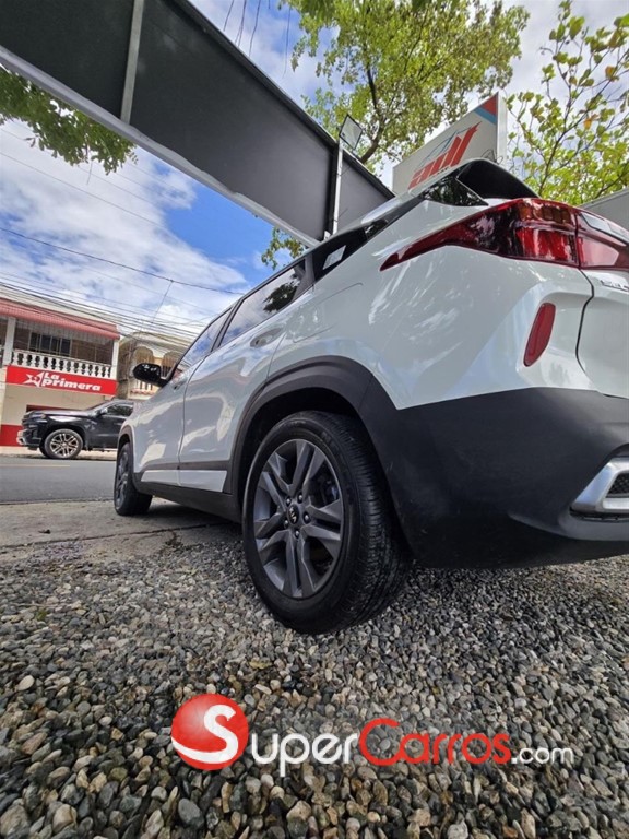 2021 Kia Seltos LX — foto 5 / 8