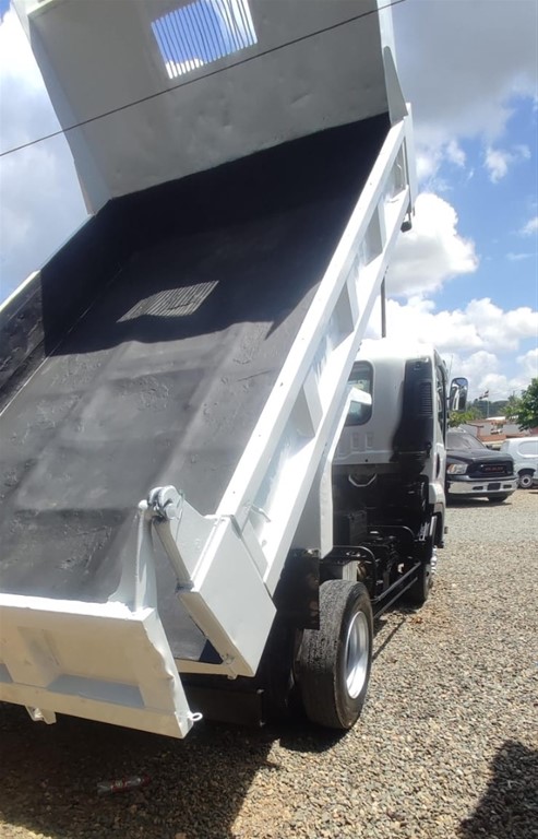 2019 Isuzu Volteo — foto 5 / 10