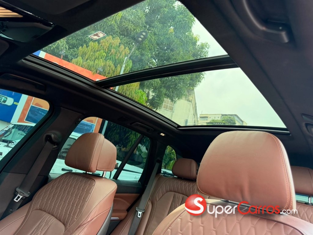 2021 BMW X 5 XDRIVE 40i M PACKAGE — foto 8 / 11