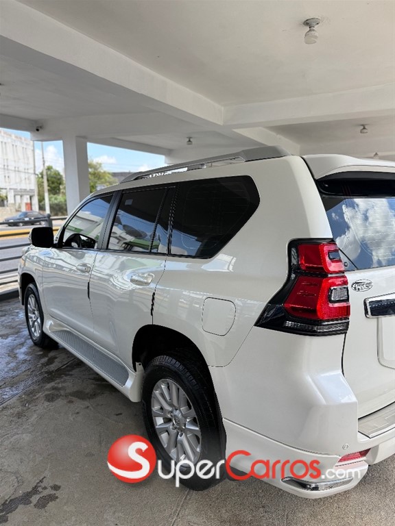 2016 Toyota Land Cruiser Prado VXL — foto 6 / 11