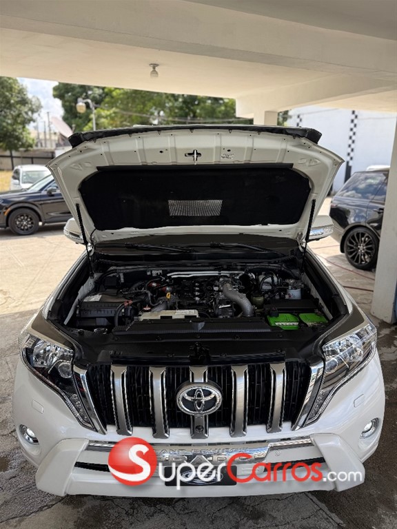 2016 Toyota Land Cruiser Prado VXL — foto 11 / 11