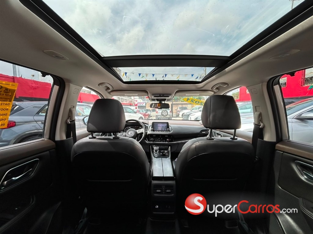 2021 Nissan Rogue SL — foto 2 / 12