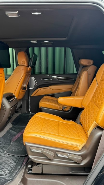 2023 Cadillac Escalade Luxury Short — foto 6 / 7