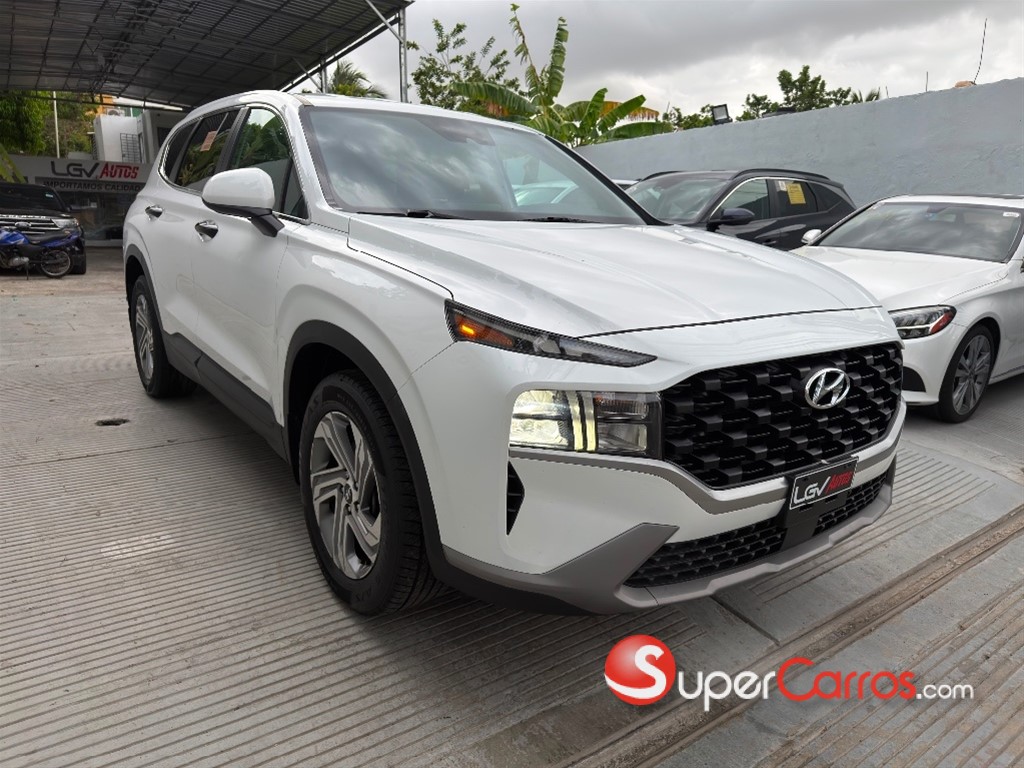 2022 Hyundai Santa Fe SE — foto 2 / 12