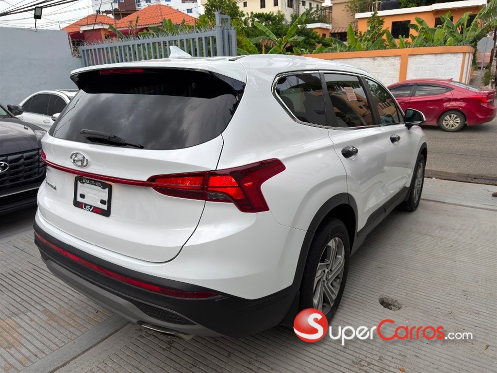 2022 Hyundai Santa Fe SE — foto 3 / 12