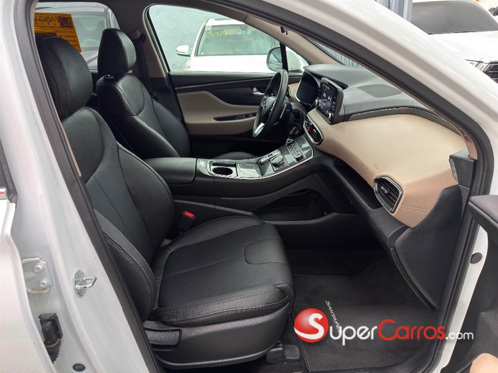 2022 Hyundai Santa Fe SE — foto 10 / 12