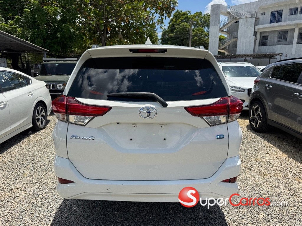2020 Toyota Rush — foto 6 / 12
