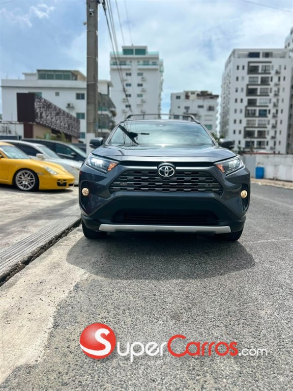 2019 Toyota RAV4 Limited — foto 2 / 12