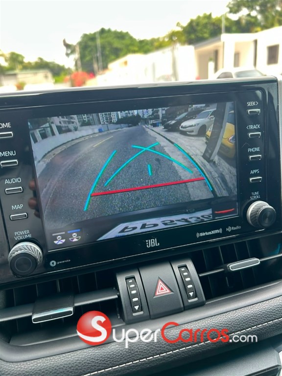 2019 Toyota RAV4 Limited — foto 9 / 12