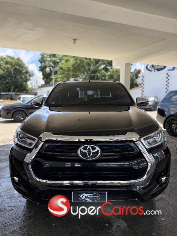 2023 Toyota Hilux SRV — foto 2 / 11