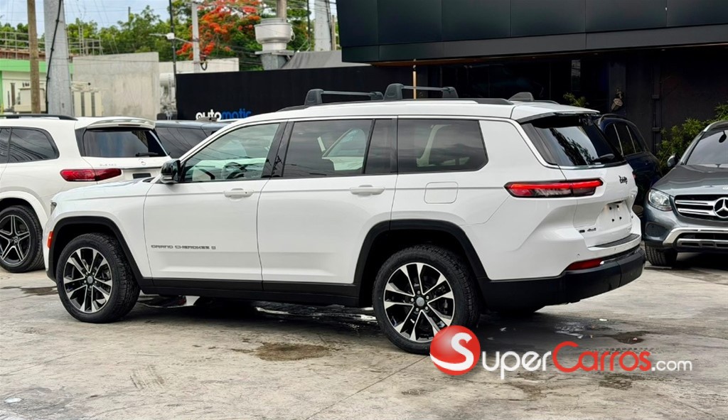 2021 Jeep Grand Cherokee Limited — foto 5 / 9