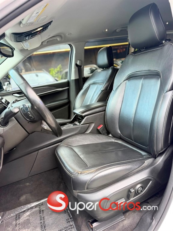 2021 Jeep Grand Cherokee Limited — foto 6 / 9