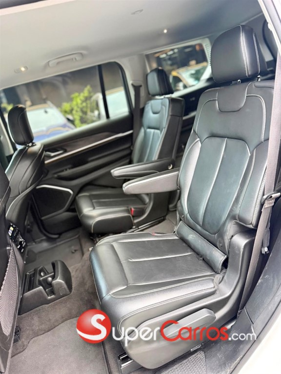 2021 Jeep Grand Cherokee Limited — foto 7 / 9