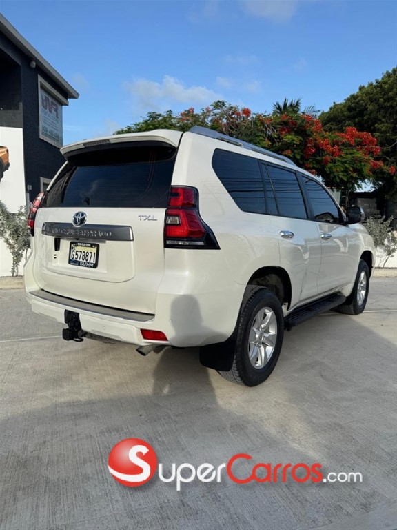 2022 Toyota Land Cruiser Prado TXL — foto 4 / 9