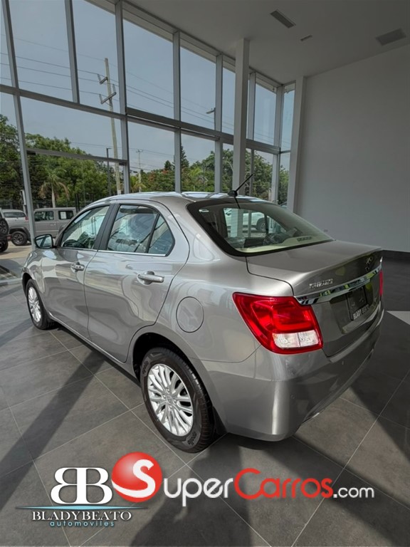 2024 Suzuki Dzire GLX — foto 2 / 12