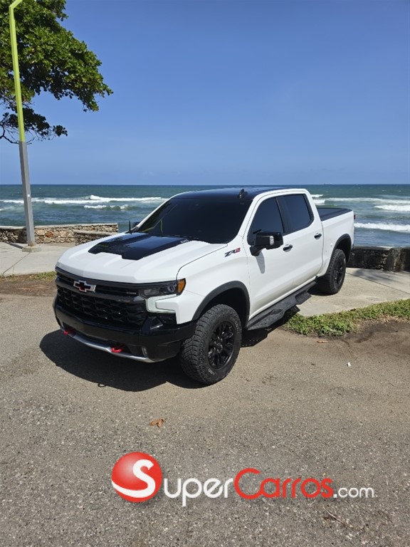 2024 Chevrolet Silverado ZR2 — foto 4 / 8