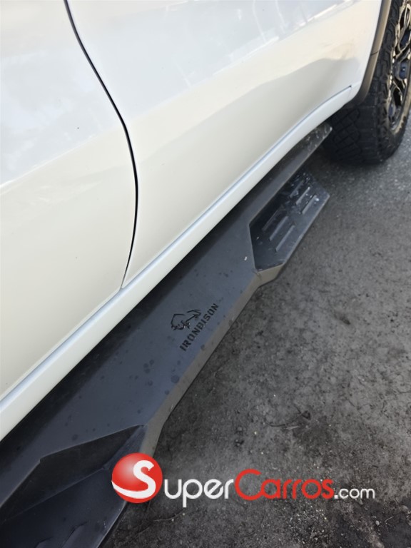2024 Chevrolet Silverado ZR2 — foto 8 / 8