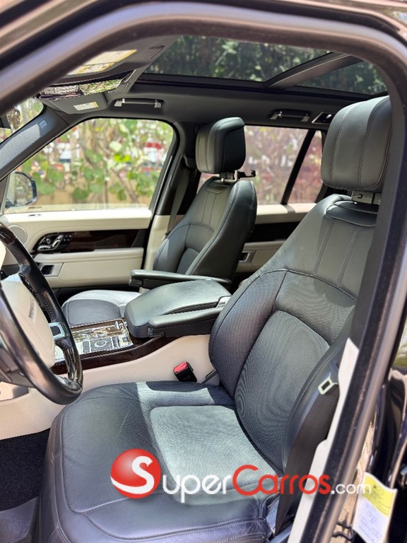 2020 Land Rover Range Rover Vogue HSE — foto 9 / 12