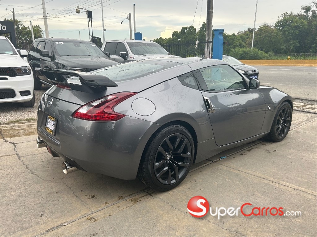 2020 Nissan 370-Z — foto 4 / 10