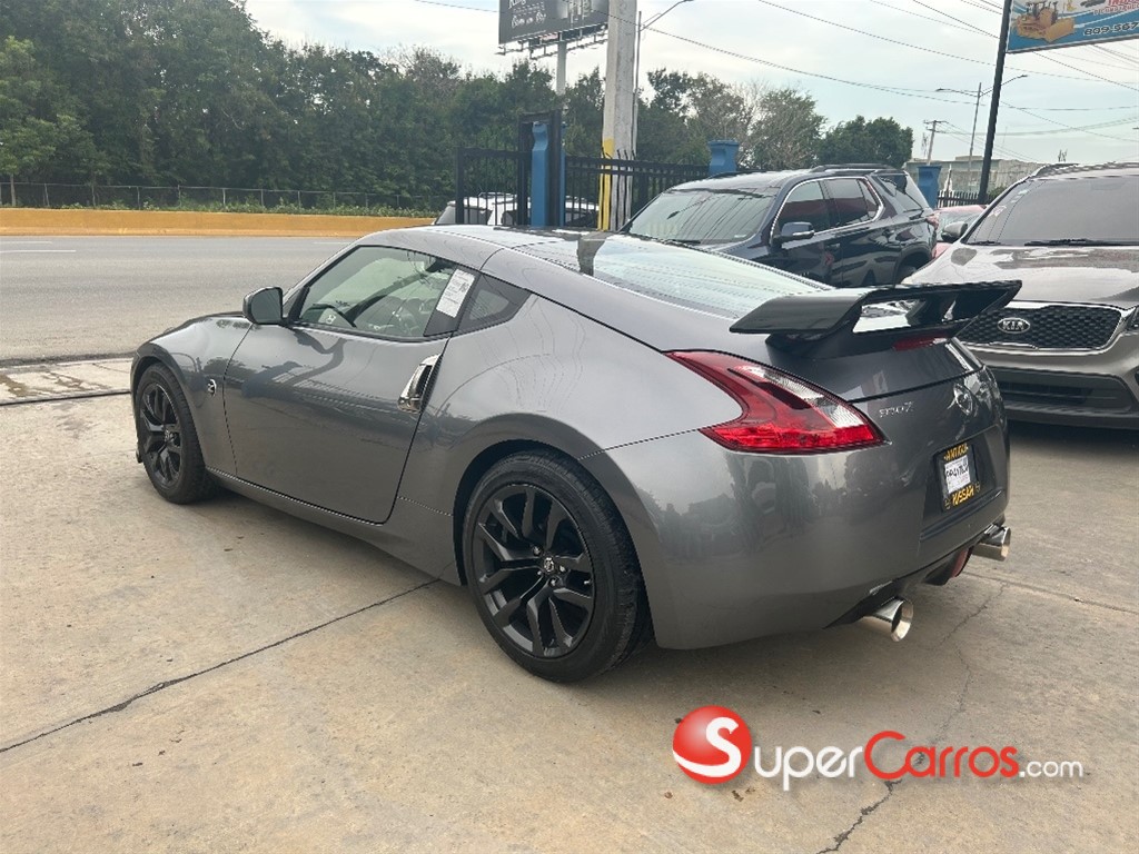 2020 Nissan 370-Z — foto 6 / 10