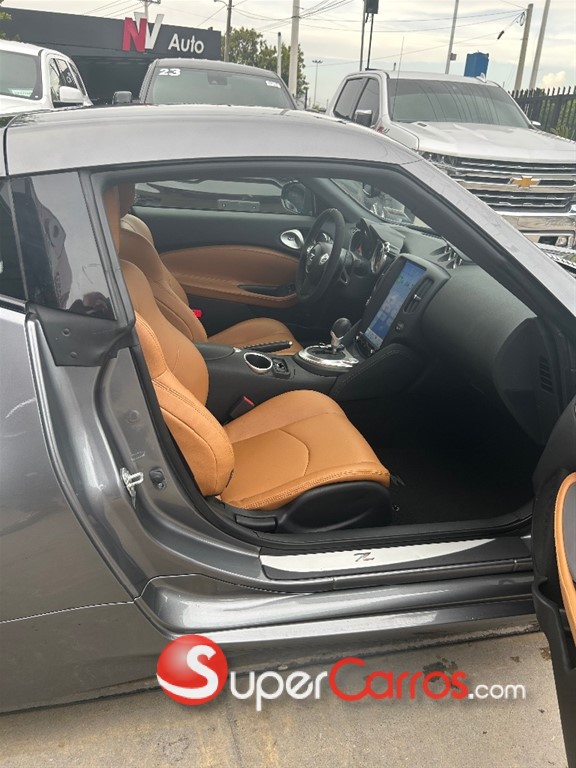 2020 Nissan 370-Z — foto 9 / 10