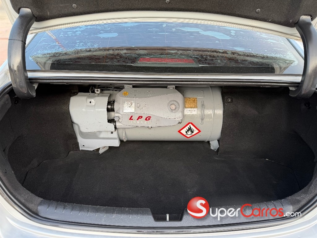 2015 Hyundai Sonata LF — foto 8 / 11