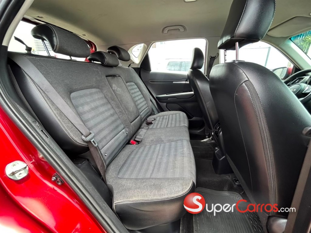 2023 Kia Sonet FULL — foto 10 / 12
