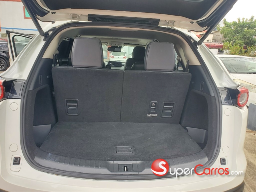 2021 Mazda CX-9 Exclusive — foto 4 / 12