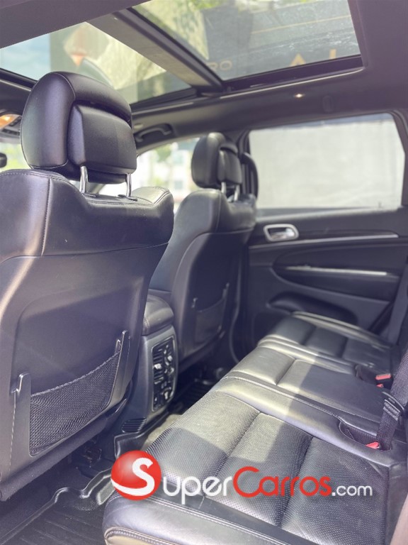 2020 Jeep Grand Cherokee Limited 4x4 — foto 8 / 12
