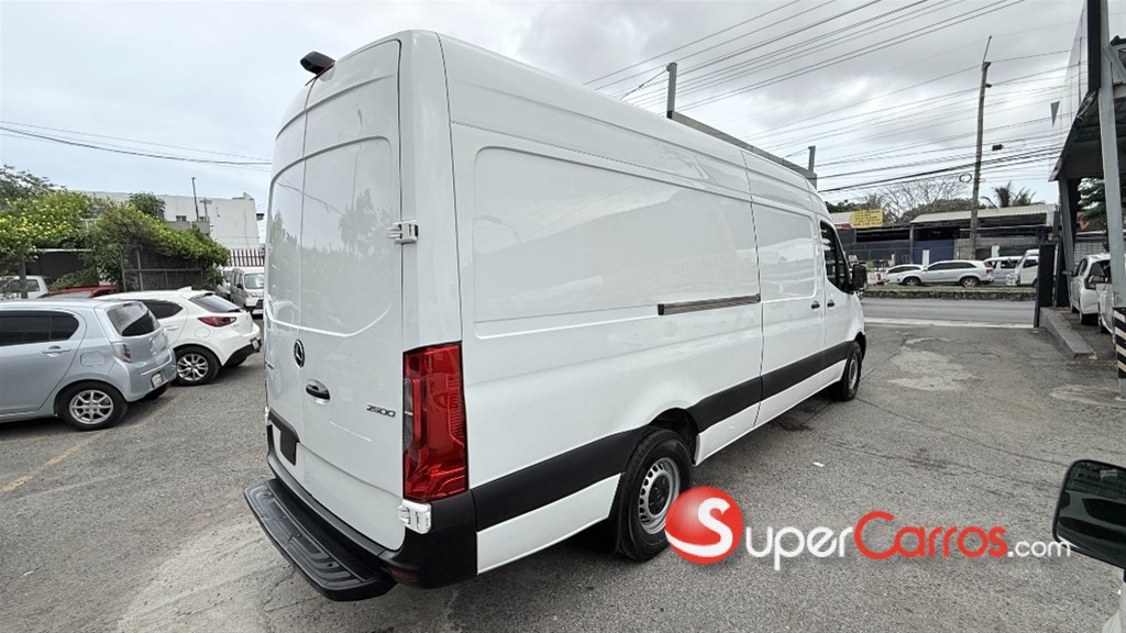 2021 Mercedes-Benz Sprinter — foto 8 / 12