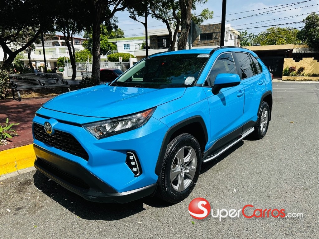 2021 Toyota RAV4 LE