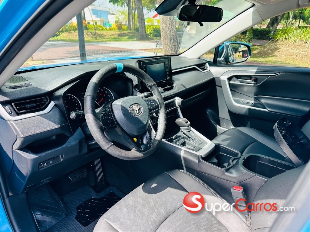 2021 Toyota RAV4 LE — foto 10 / 12
