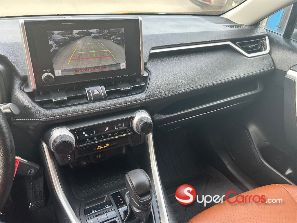 2023 Toyota RAV4 — foto 9 / 12