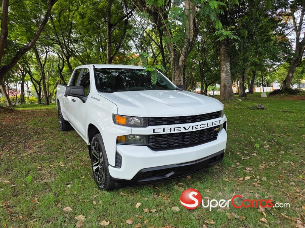 2020 Chevrolet Silverado — foto 4 / 12