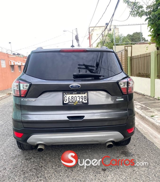 2017 Ford Escape — foto 5 / 9