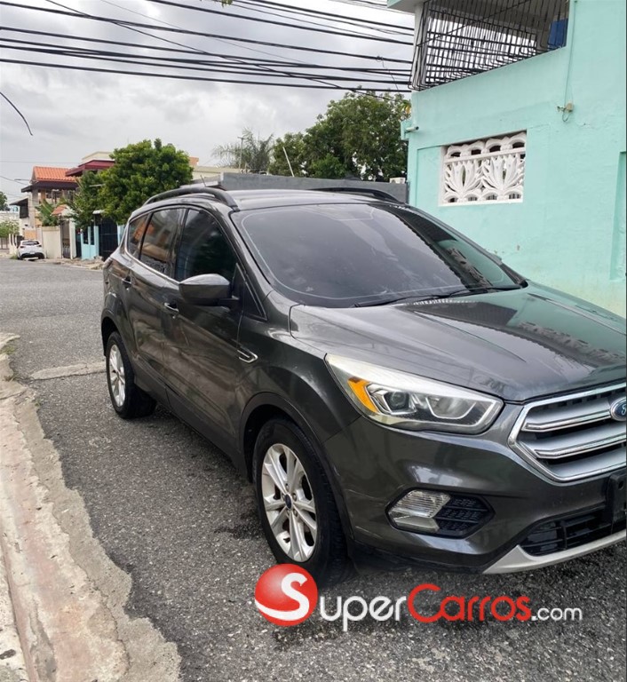 2017 Ford Escape — foto 7 / 9