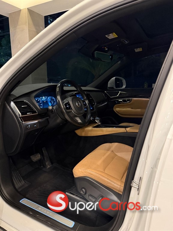 2018 Volvo XC90 Momentum T6 — foto 4 / 8