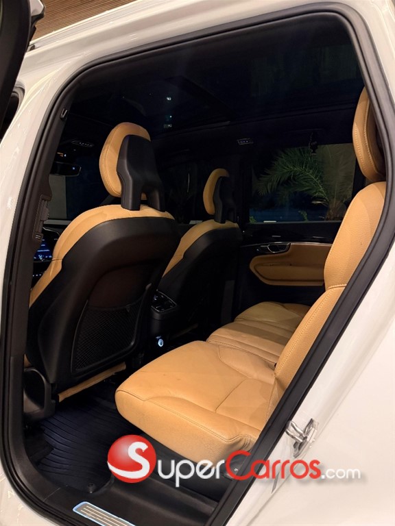 2018 Volvo XC90 Momentum T6 — foto 5 / 8