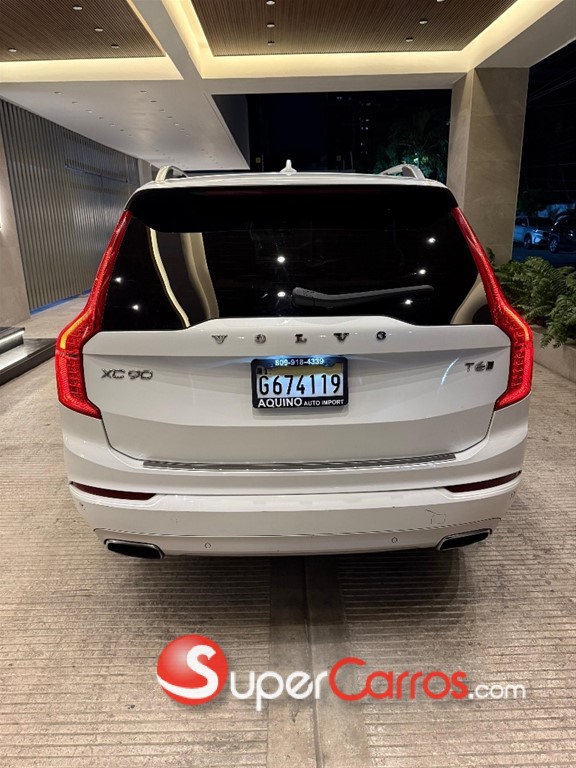 2018 Volvo XC90 Momentum T6 — foto 8 / 8