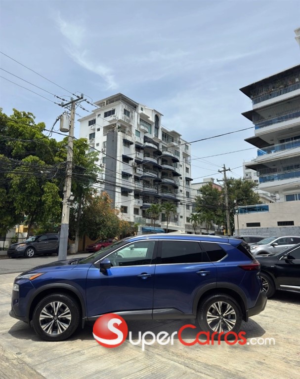 2021 Nissan Rogue SV FULL — foto 2 / 10