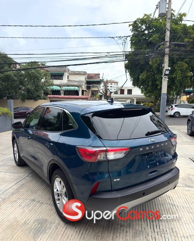 2020 Ford Escape SE — foto 3 / 12