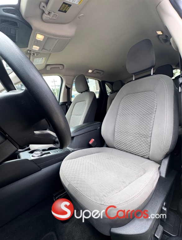 2020 Ford Escape SE — foto 5 / 12