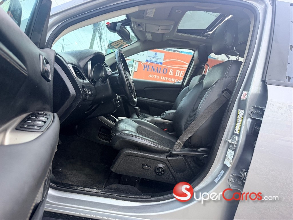 2020 Dodge Journey Crossroad — foto 4 / 10