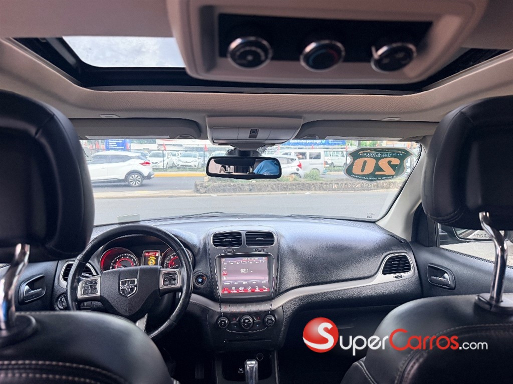 2020 Dodge Journey Crossroad — foto 6 / 10