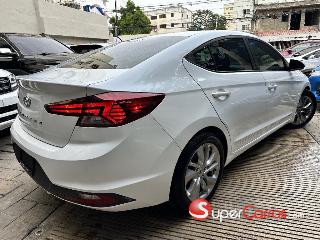 2020 Hyundai Elantra SE — foto 4 / 12