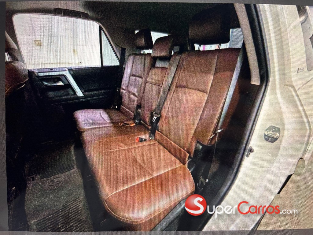 2023 Toyota 4 Runner Limited — foto 8 / 12